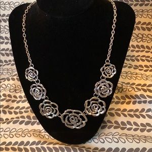 Rose necklace
